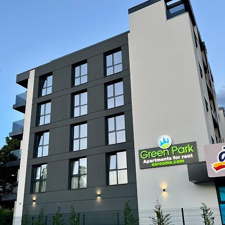 Green Park Apartments And Rooms For Guests أسينوفغراد المظهر الخارجي الصورة