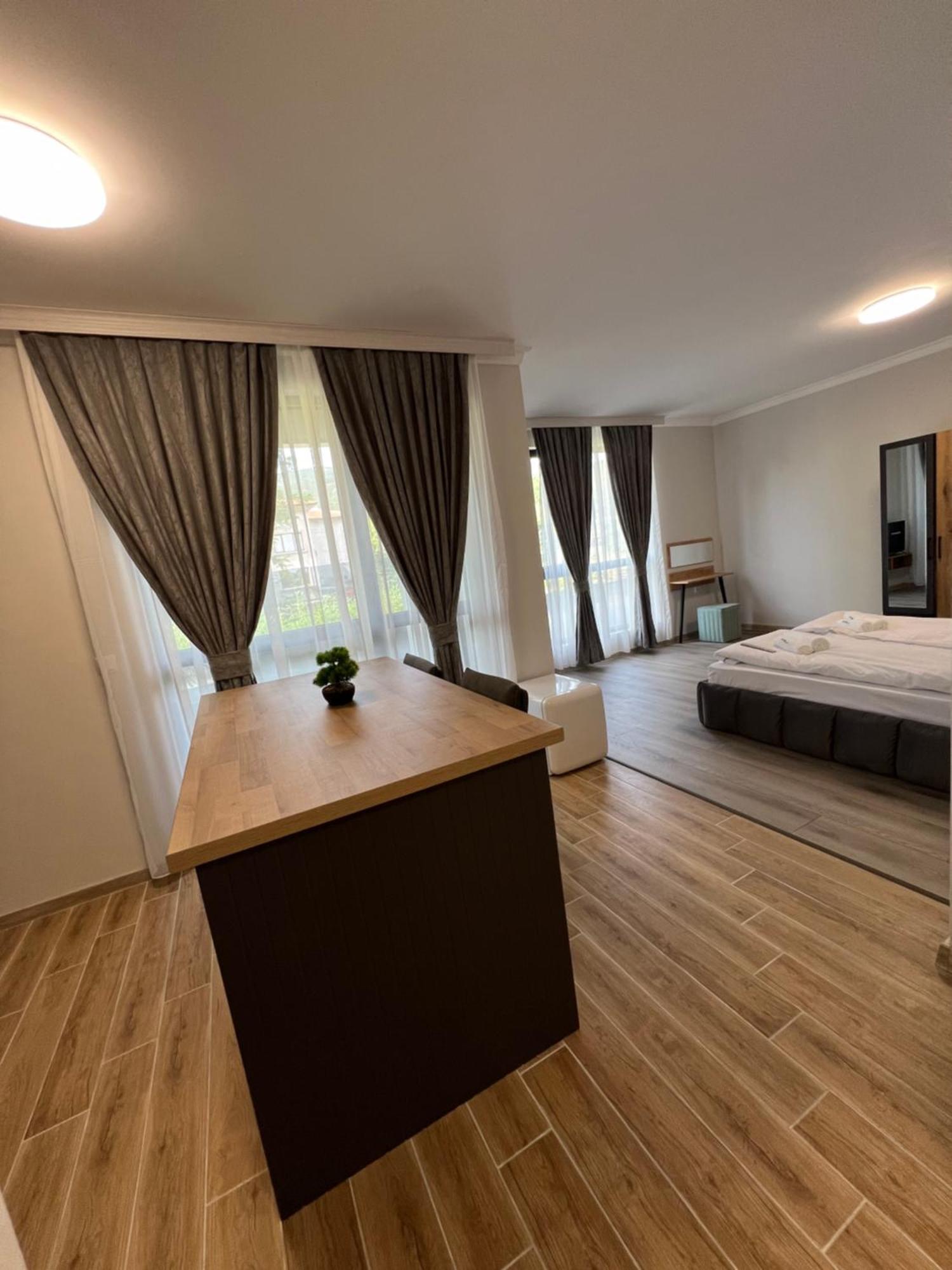 Green Park Apartments And Rooms For Guests أسينوفغراد المظهر الخارجي الصورة
