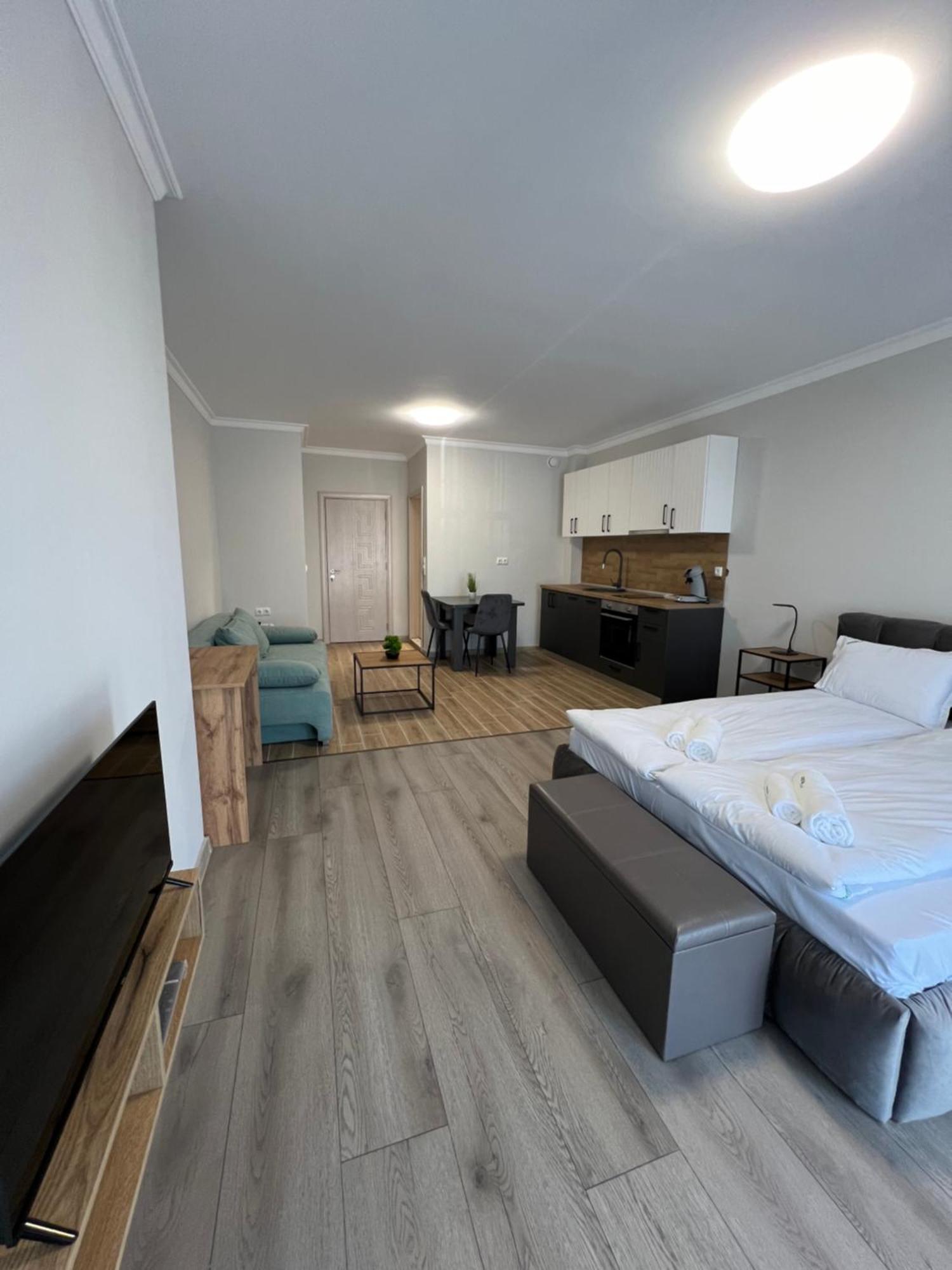 Green Park Apartments And Rooms For Guests أسينوفغراد المظهر الخارجي الصورة
