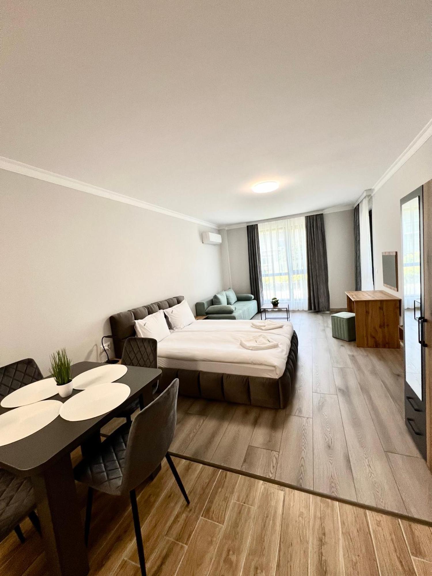 Green Park Apartments And Rooms For Guests أسينوفغراد المظهر الخارجي الصورة